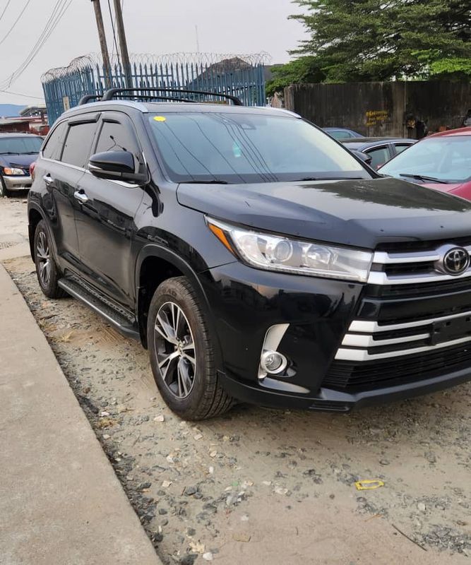 Thumbnail 9 of 2018 Toyota Highlander limited